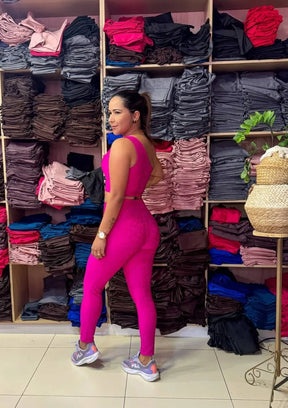 Conjunto ANIMAL PRINT com top gota e legging.