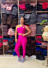 Conjunto ANIMAL PRINT com top gota e legging.